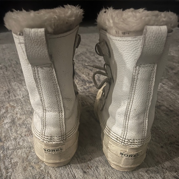 Sorel Caribou White Winter Boots - Picture 3 of 3